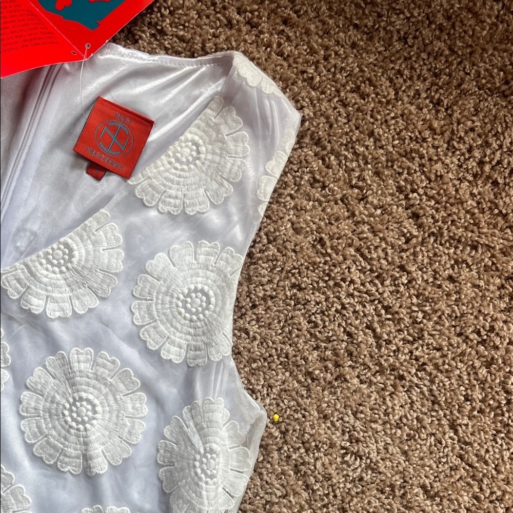 NWT Tracy Negoshian White Lace Mini Dress - Picture 5 of 9